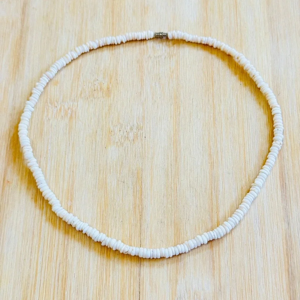 VTG Hawaiian Puka Shell Choker Necklace Surfer 70s 18.2